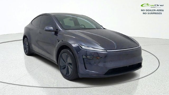 Used 2026 Tesla Model Y Long Range RWD image 1