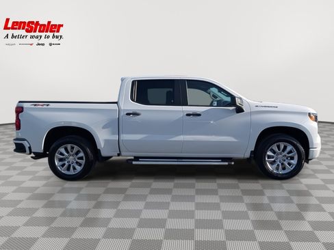 Used 2023 Chevrolet Silverado 1500 Custom image 6
