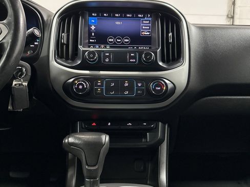 Used 2019 Chevrolet Colorado LT image 25