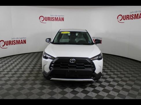 Used 2026 Toyota Corolla Cross L AWD/4WD image 15
