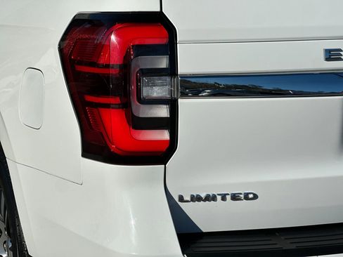 Used 2024 Ford Expedition Max Limited image 38