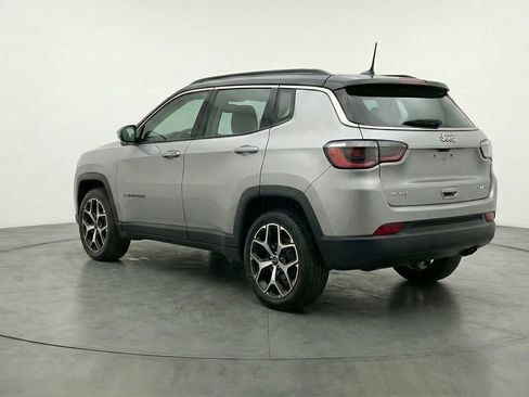 Used 2025 Jeep Compass Limited AWD/4WD image 6