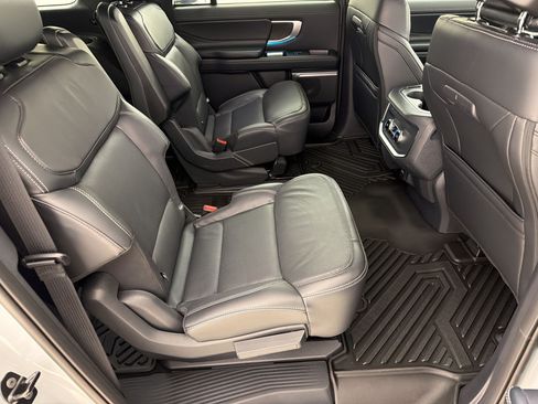 Used 2026 Ford Expedition Max Platinum w/ Stealth Appearance Package AWD/4WD image 30
