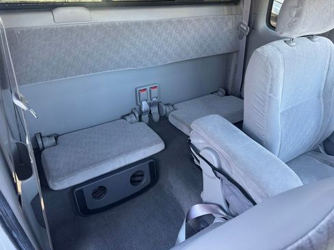 Used 2003 Toyota Tacoma Base image 32