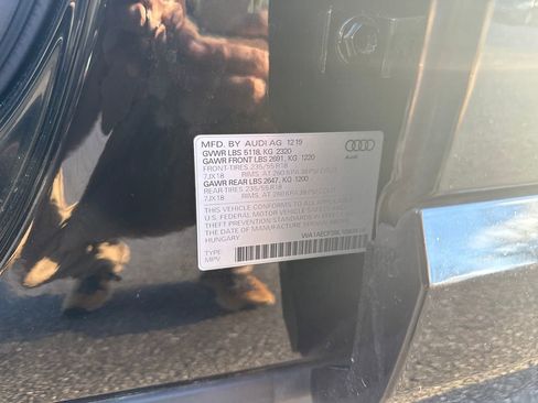 Used 2020 Audi Q3 2.0T Premium w/ Convenience Package image 30