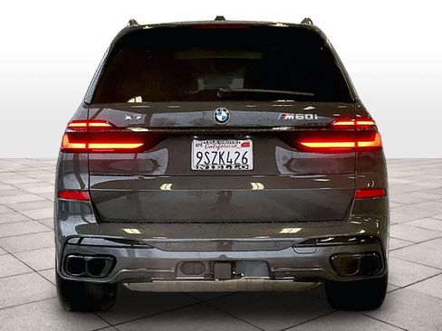 Used 2025 BMW X7 M60i image 7