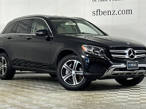 Used 2016 Mercedes-Benz GLC 300 4MATIC image 2