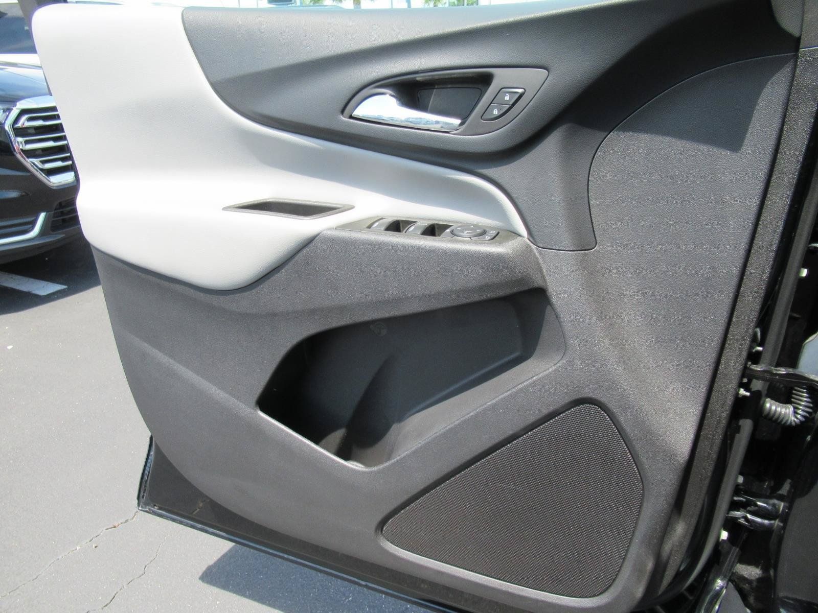 Used 2024 Chevrolet Equinox LS w/ Driver Confidence II Package FWD image 18
