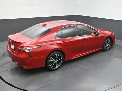 Used 2019 Toyota Camry SE w/ Convenience Package FWD image 35