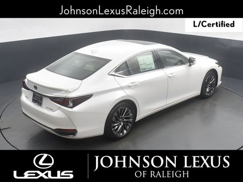 Certified 2025 Lexus ES 300h Ultra Luxury w/ Accessory Package (Z2) image 23