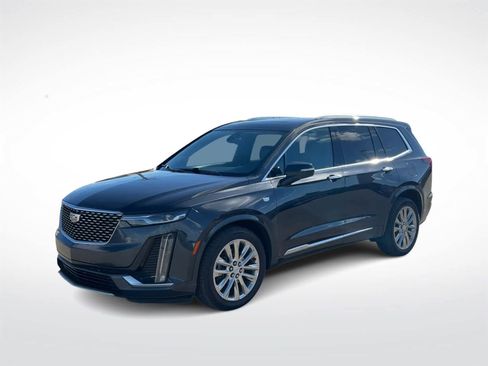 Used 2022 Cadillac XT6 Premium Luxury image 4