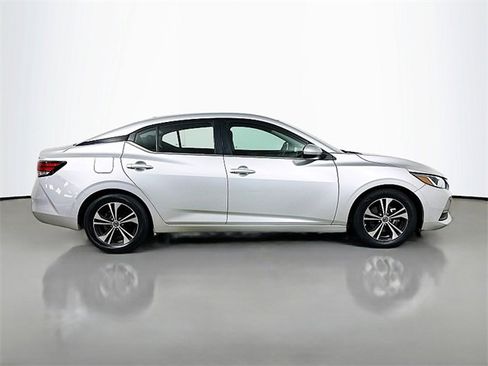 Used 2023 Nissan Sentra SV image 8