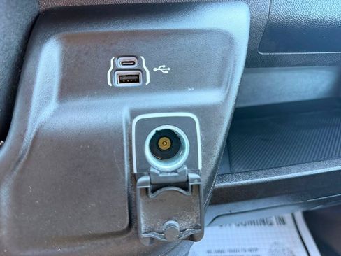 Used 2025 RAM ProMaster 2500 w/ Convenience Group FWD image 19