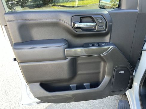 Used 2022 GMC Sierra 1500 AT4 w/ AT4 Preferred Package image 23