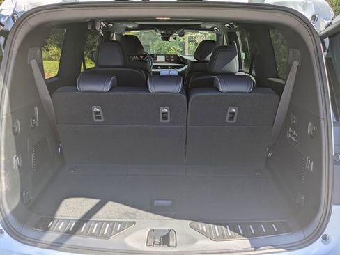 New 2026 INFINITI QX80 4WD image 12