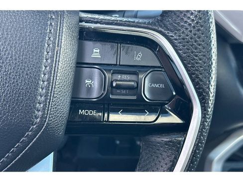 Used 2022 Toyota Tundra Platinum image 28