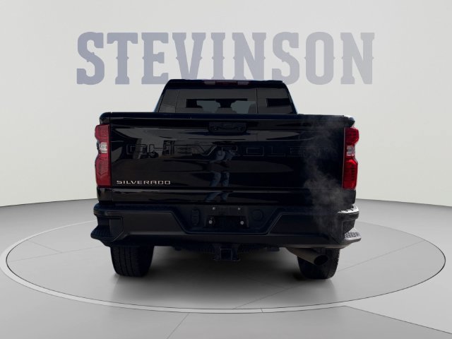 Used 2024 Chevrolet Silverado 3500 W/T AWD/4WD image 4