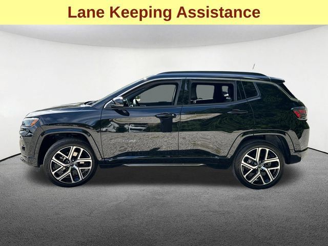 Used 2025 Jeep Compass Limited w/ Elite Group AWD/4WD image 6