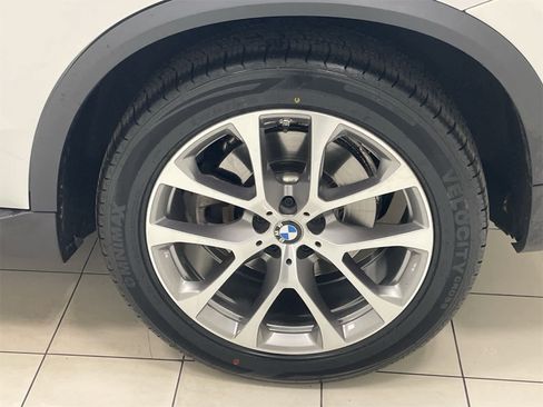 Used 2021 BMW X5 sDrive40i w/ Premium Package image 26