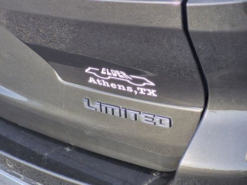 Used 2022 Jeep Grand Cherokee L Limited AWD/4WD image 8