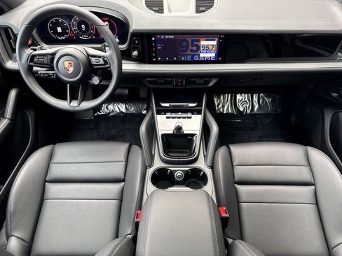 Certified 2026 Porsche Cayenne AWD/4WD image 6