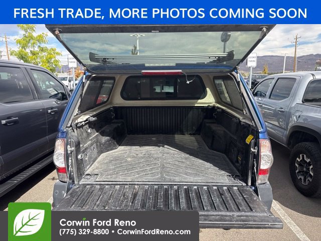 Used 2014 Toyota Tacoma 4x4 Double Cab w/ TRD Off-Road Package image 7