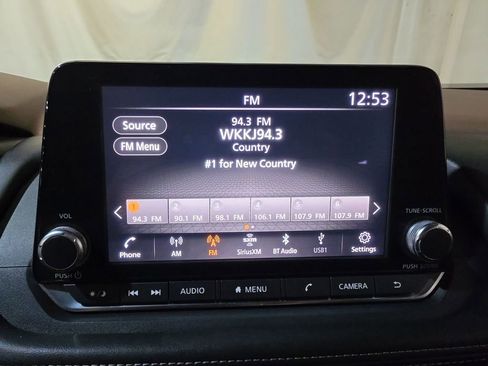 Used 2021 Nissan Rogue SV AWD/4WD image 12