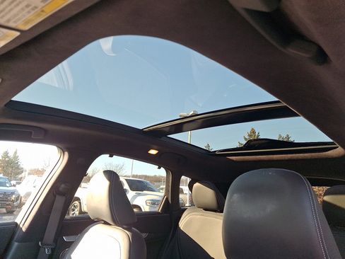 Used 2019 INFINITI QX50 Essential w/ Sensory Package image 14