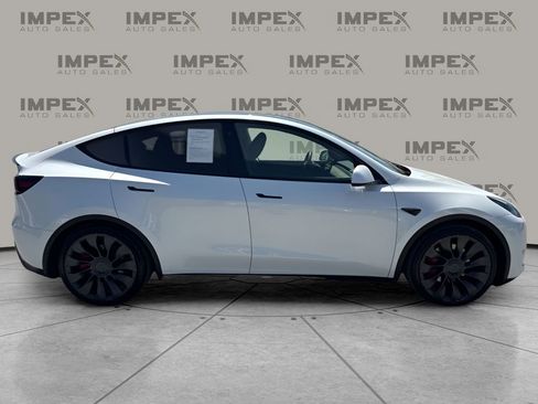 Used 2023 Tesla Model Y Performance AWD/4WD image 6