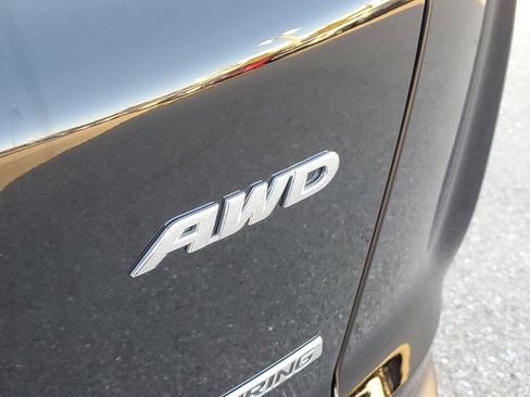 Used 2022 Honda CR-V Touring image 12