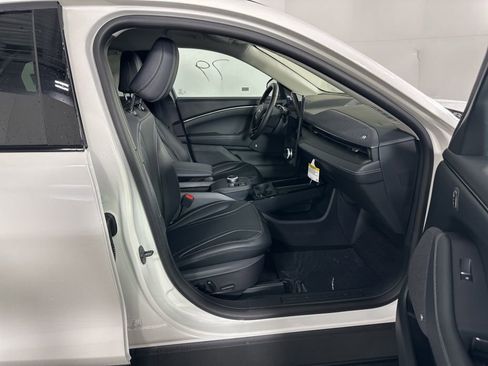 New 2024 Ford Mustang Mach-E Premium image 14
