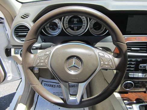 Used 2013 Mercedes-Benz C 300 4MATIC Sedan image 34