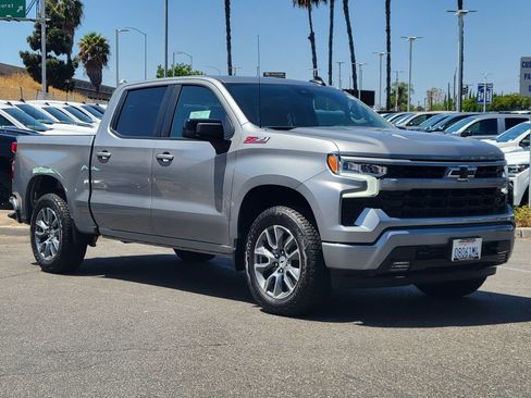 Used 2026 Chevrolet Silverado 1500 RST w/ Z71 Off-Road Package AWD/4WD image 34