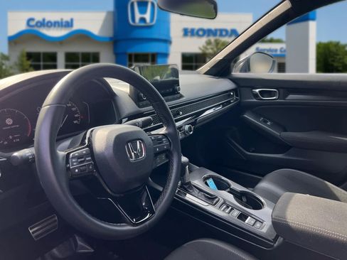 Used 2025 Honda Civic Sport image 14
