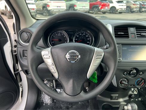 Used 2018 Nissan Versa SV FWD image 32