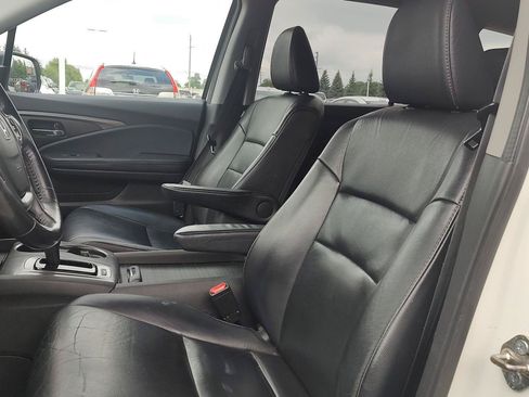 Used 2017 Honda Pilot EX-L image 2