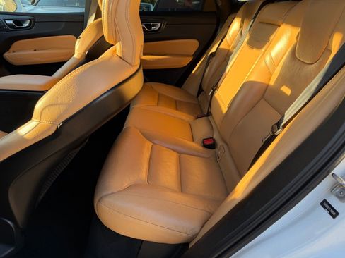 Used 2020 Volvo XC60 T5 Inscription w/ Protection Package Premier image 35