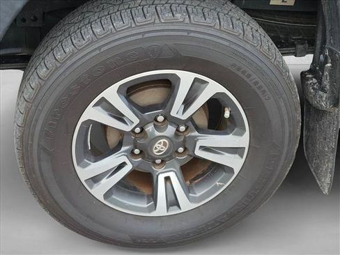 Used 2015 Toyota Tacoma PreRunner RWD image 6