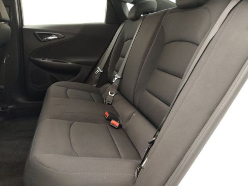 Used 2021 Chevrolet Malibu LS w/ Driver Confidence Package II FWD image 18