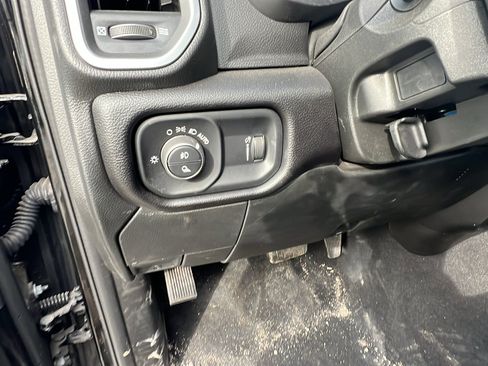 Used 2025 RAM 2500 Big Horn image 25