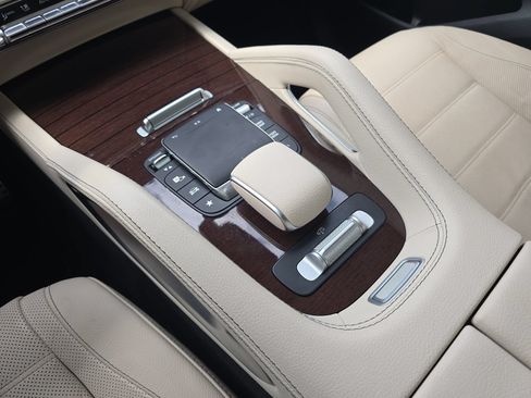 Certified 2023 Mercedes-Benz GLS 580 4MATIC image 25
