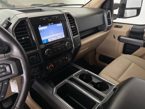 Used 2019 Ford F150 XLT w/ Equipment Group 301A Mid image 11