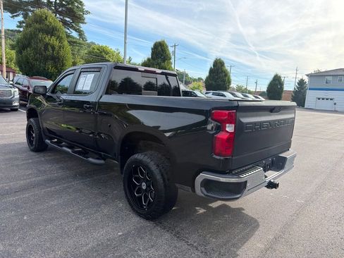 Used 2019 Chevrolet Silverado 1500 LT w/ All-Star Edition AWD/4WD image 3