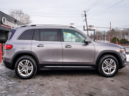 Used 2020 Mercedes-Benz GLB 250 4MATIC image 4