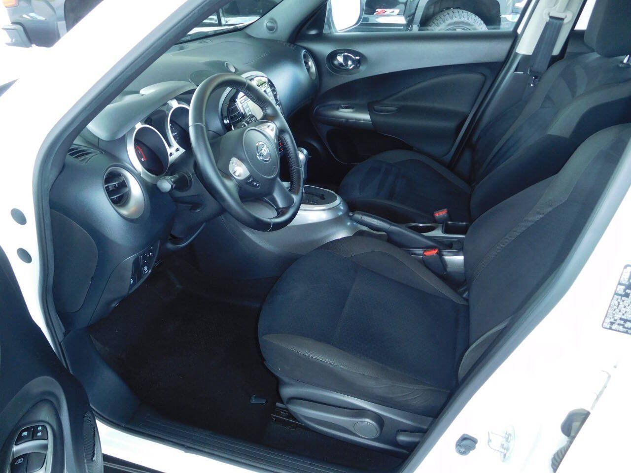Used 2016 Nissan Juke SV w/ Technology Package AWD/4WD image 9