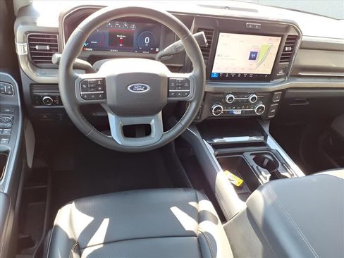 Used 2025 Ford F350 Lariat w/ Lariat Ultimate Package image 3