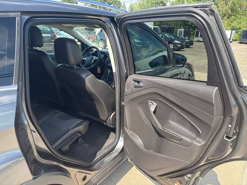 Used 2015 Ford Escape SE w/ SE Chrome Package AWD/4WD image 18