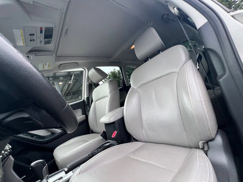 Used 2017 Subaru Forester 2.5i Limited AWD/4WD image 14