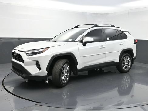 Used 2024 Toyota RAV4 XLE Premium FWD image 20