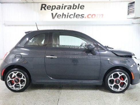 Used 2016 FIAT 500 Sport FWD image 4